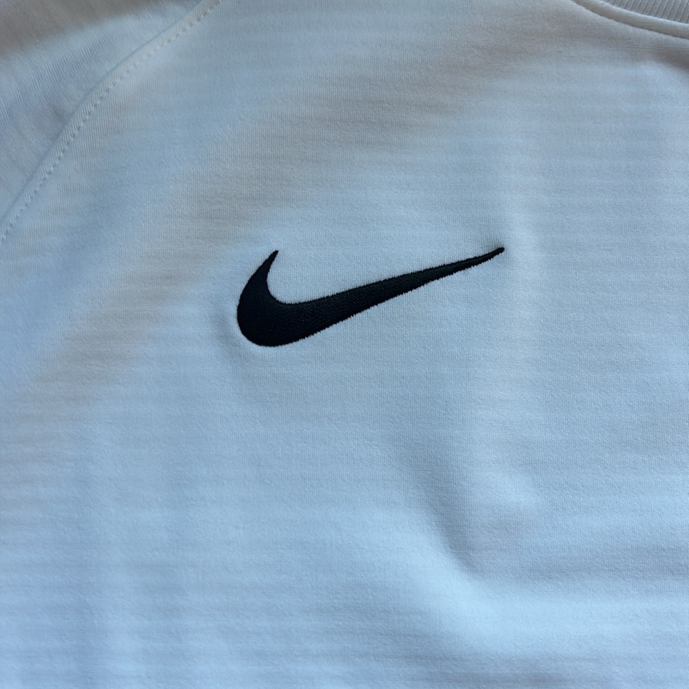 NWT Nike Fleece Long Sleeve - Picture 4 of 6